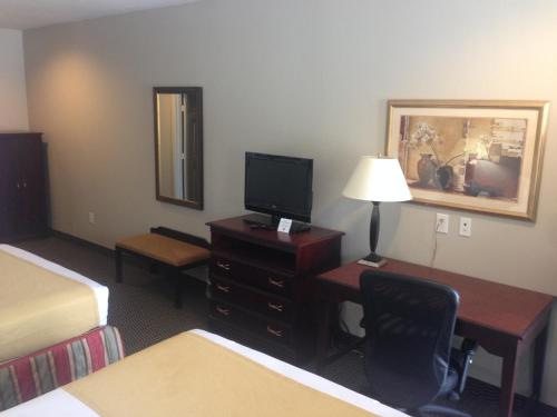 Express Inn in Wharton, USA