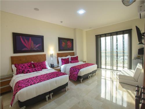 2 double beds