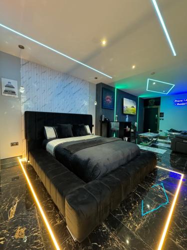 HIGHFIELD PRIVATE SPA APARTMENT in Bolton and Undercliffe