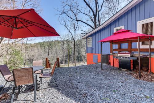 Riverfront Blue Ridge Cabin with Private Beach! in Blue Ridge, USA