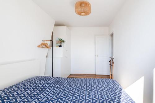 Chic Parisian Apartment for 2 close Montparnasse - image 9