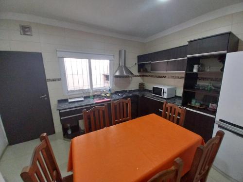 Kitchen, Excelente Duplex para 5 personas near Domingo Faustino Sarmiento Airport