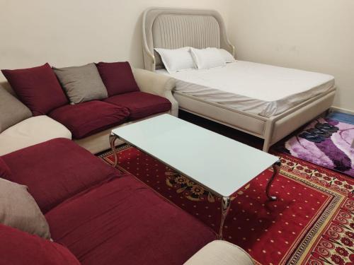 Arnim Suite - 3 Bedrooms Apartment photo 2