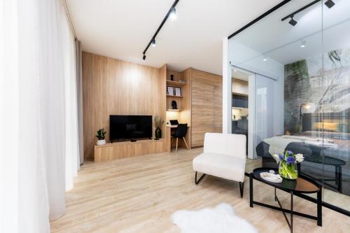 ERKEL 18 APARTMAN 2