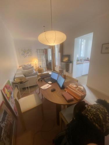 Spacious cocoon on wooded courtyard - Location saisonnière - Neuilly-sur-Seine