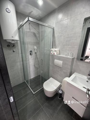 Economy Triple Room with Shared Bathroom