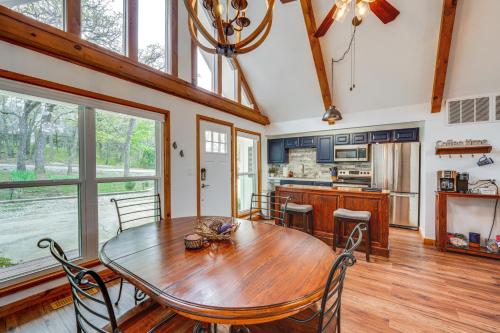 Versatile Home with Deck and Grill, 1 Mi to Lake! in Pottsboro, USA