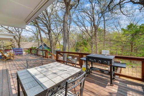 Versatile Home with Deck and Grill, 1 Mi to Lake!