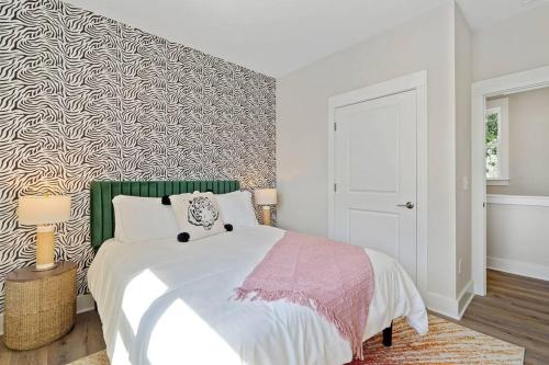 3bd Contemporary in Raleigh: 5mins to Downtown in Raleigh, USA