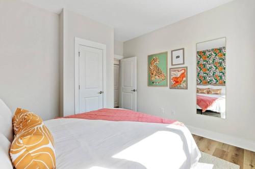 3bd Contemporary in Raleigh: 5mins to Downtown in Raleigh, USA