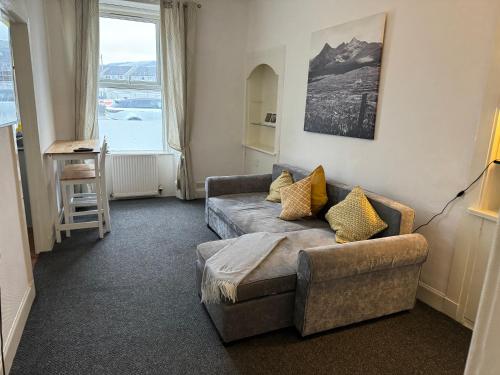 140 MAIN ST GROUND LEFT in Largs városközpont