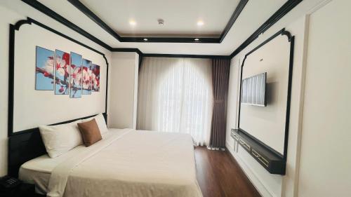 Phuong Dong Hotel and Apartment