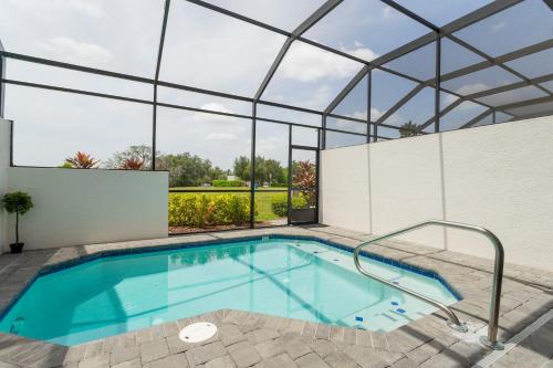 Charming 4BR w Private Pool Festival Gated Resort - 편의 시설/서비스