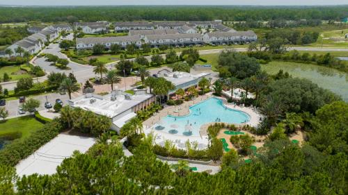 Charming 4BR w Private Pool Festival Gated Resort - 편의 시설/서비스