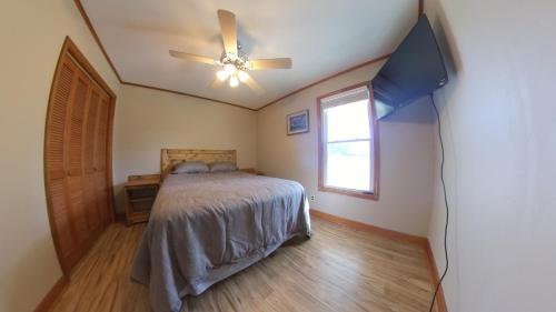 River Dream Lake Murray Getaway in Saluda, USA