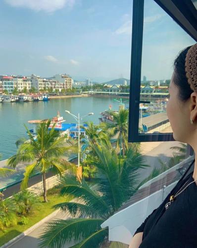Căn Hộ 6 ngủ view biển và view âu tàu Tuần Châu - Hạ Long