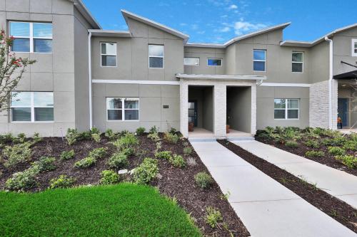 392 OC - CHAMPIONS GATE - image 6