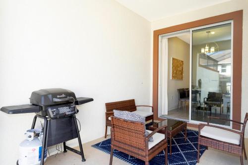 1561 PD CHAMPIONS GATE - image 6
