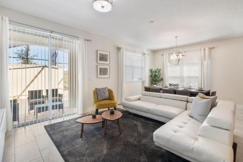 8931 SD CHAMPIONS GATE - image 6