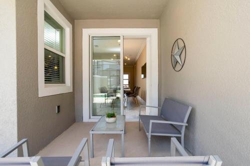 2929 SS - Disney Delight: 4BR Pool Near Parks, Kissimmee (foto 2)