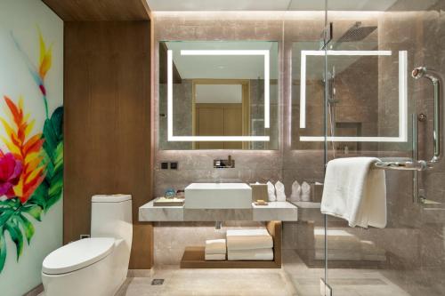 room detail thumbnail 2