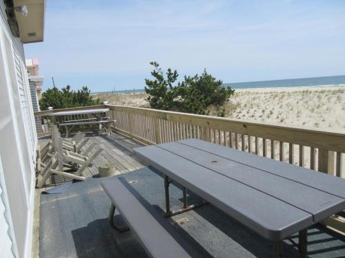 Ship Bottom 2Nd Floor Duplex With Great Ocean Views, in Ship Bottom, USA