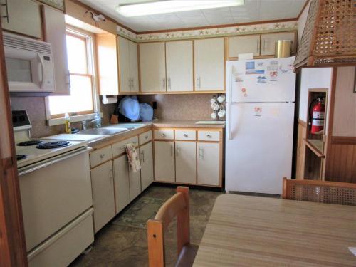 Ship Bottom 2Nd Floor Duplex With Great Ocean Views, in Ship Bottom, USA