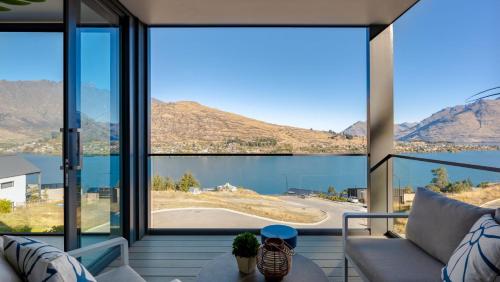The Tiers- Hot Tub- AC- BBQ- Free Parking - image 6