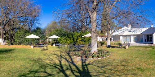 A környék, Tierra y Amor San Miguel de Allende in Atotonilco