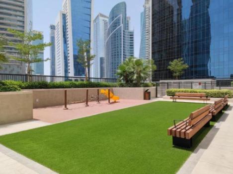 Modern Brand New 1 BR Apartment in ZADA Tower, Dubai (Foto 2)