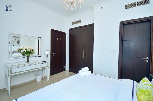Luxury Escapes - Marina Views 1BR Apartments - Bay Central Dubai Marina, Dubaj (fotografie 6)