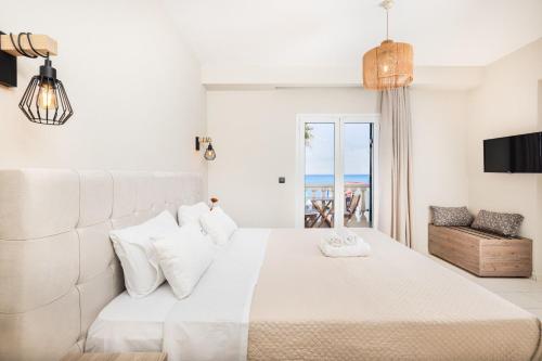 Manthos Beachfront Apartments, by ZanteWize 3