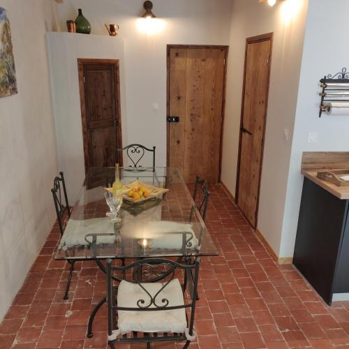 Facilities, Le Mas d'Antonine in Montaulieu