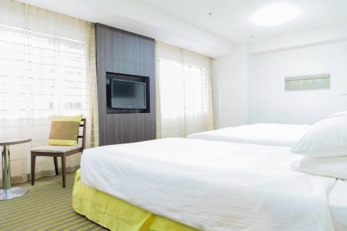 room detail thumbnail 1