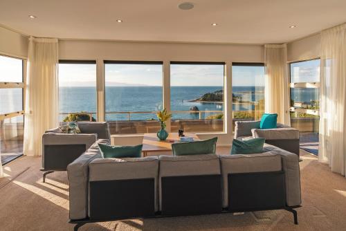 Aquavista - Beautiful Views over Tasman Bay in Britannia Heights