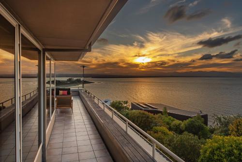 Aquavista - Beautiful Views over Tasman Bay in Britannia Heights