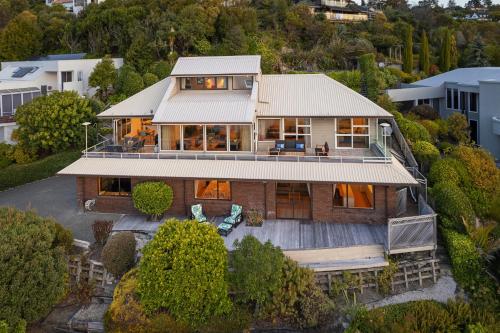 Aquavista - Beautiful Views over Tasman Bay in Britannia Heights