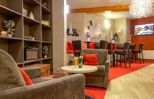 바/라운지, SOWELL HOTELS Le Parc & Spa in 브리앙송