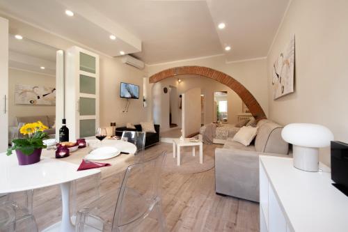Fossi - Flo Apartments - image 7