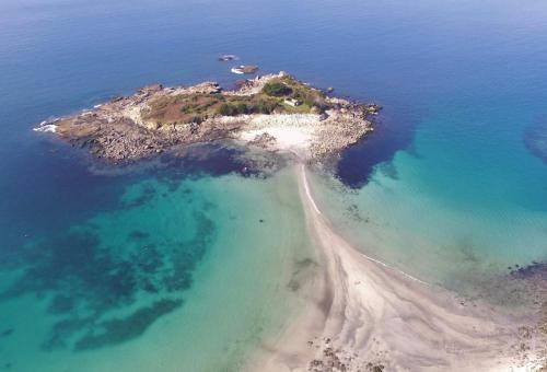 Apto Dona Olga 200 mts playa Lapaman, terraza vistas al mar in Sabarigo
