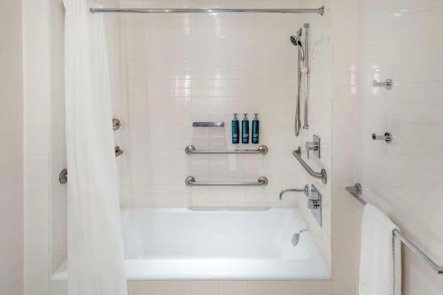 Hilton Vacation Club The Modern Honolulu