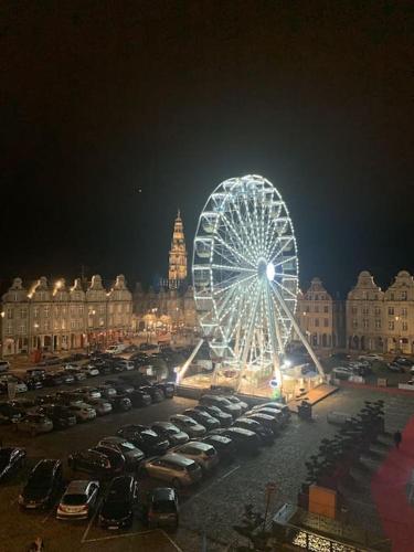 The Best View 46 Grand place Superbe vue Beffroi - Location saisonnière - Arras