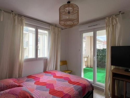 location 3 chambres spacieuses dans appartment 2 mn RER Bussy Saint georges - Pension de famille - Bussy-Saint-Georges