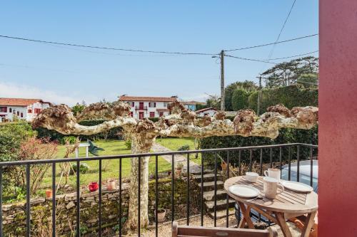 A Guéthary 300 m des plages dans un quartier calme - Apartment - Guéthary