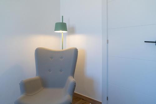 One-Bedroom Apartment image 8