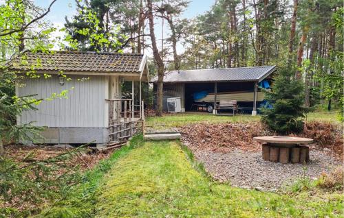 Cozy Home In Lttorp With Kitchen