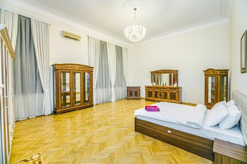 Apartment AzNeft Lux