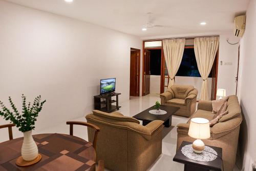 Urban Retreat - image 7