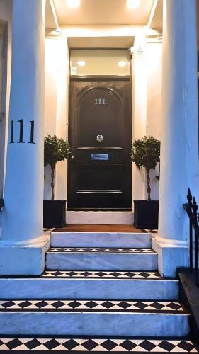 Notting Hill - The One One One!!! -3-, London