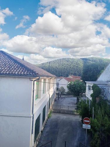 Maison de 2 chambres avec terrasse et wifi a La Grand Combe